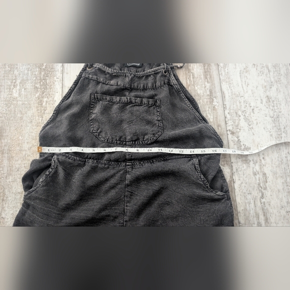 Angie Washed Black Denim Romper with Front Pocket - Picture 6 of 9